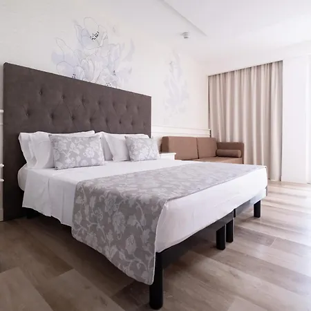 Park Cellini Hotel