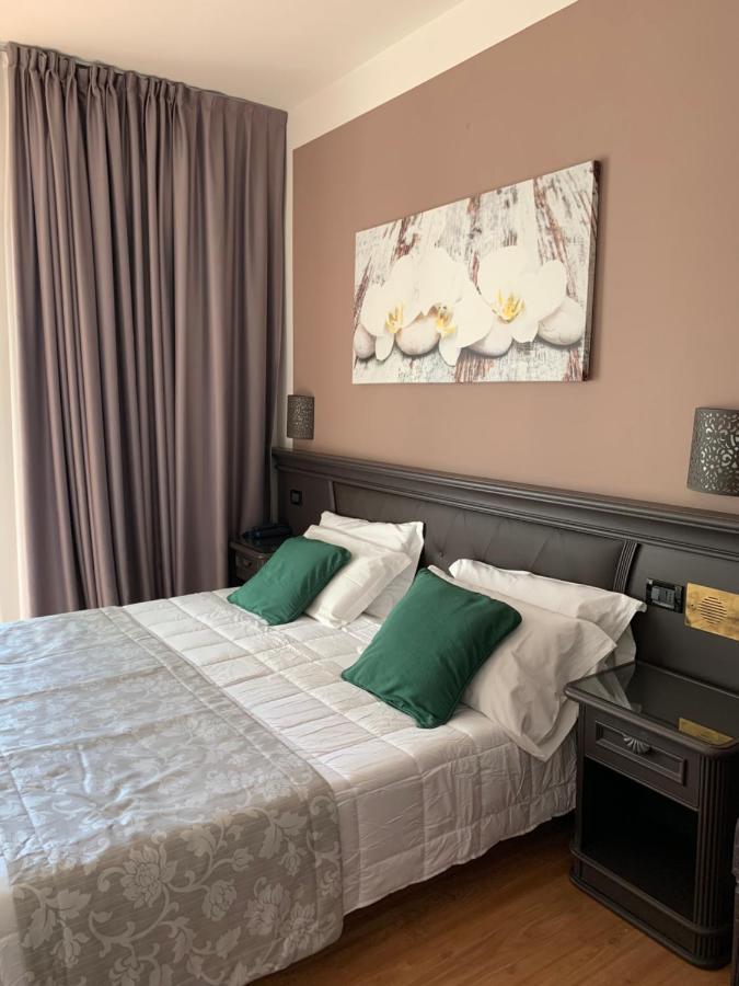 Hotel Park Cellini 4*