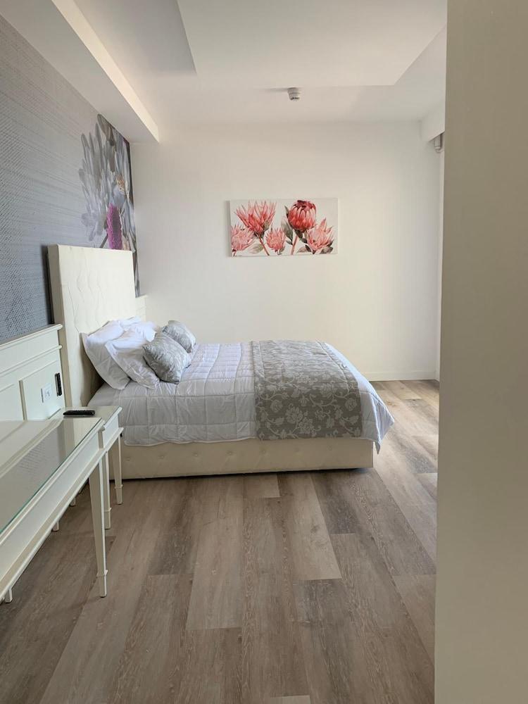 Park Cellini 4*