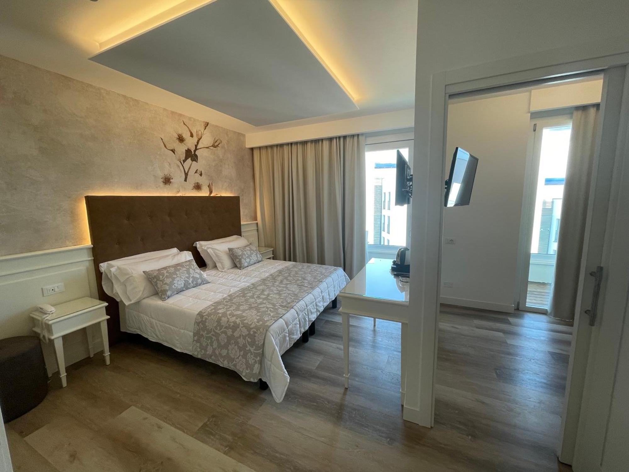 Park Cellini Hotel 4*