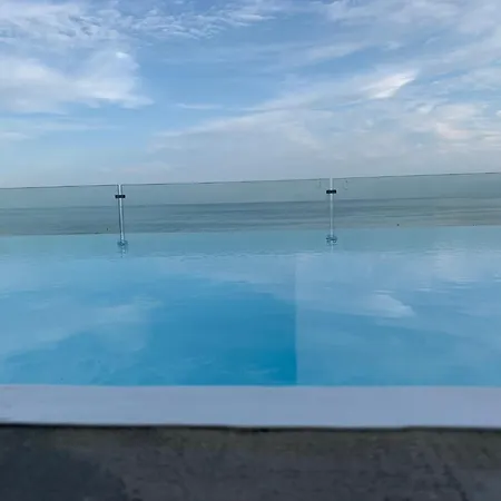 Park Cellini Hotel
